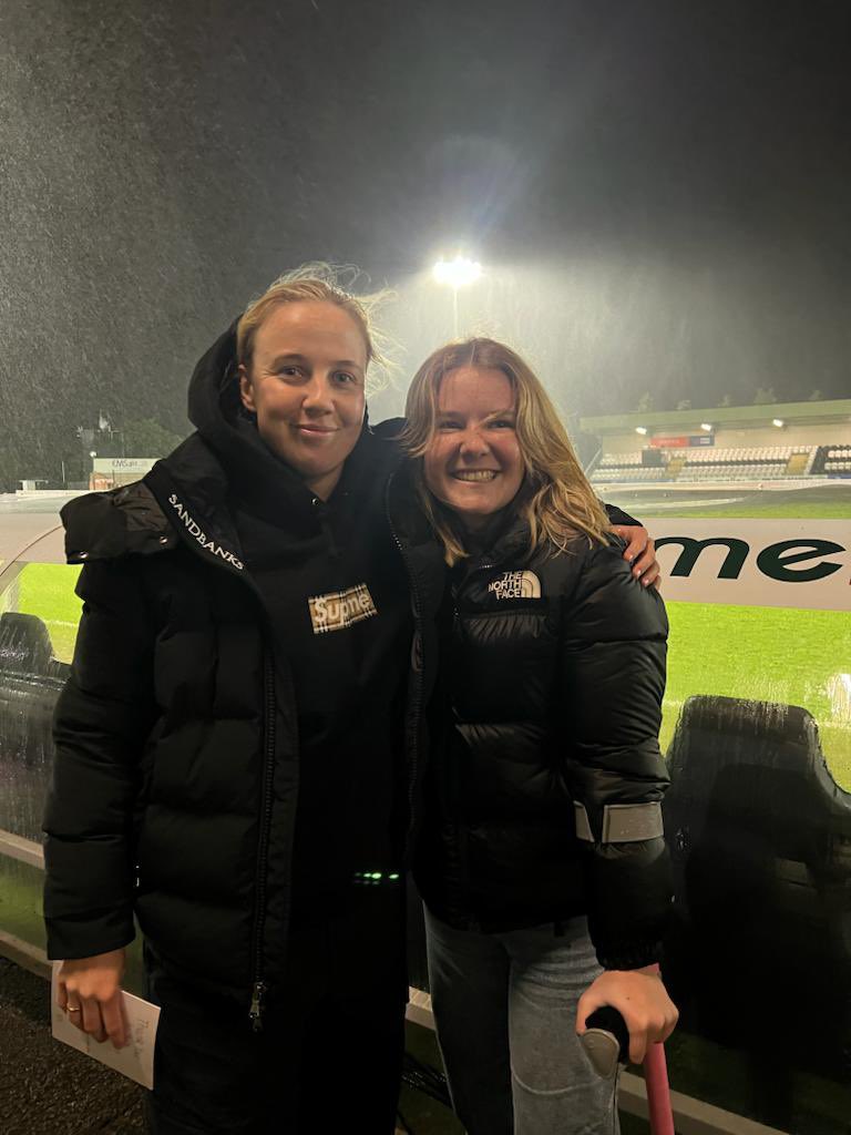 emmcdonaldx's tweet image. Thank you so so much @bmeado9 @ArsenalWFC @MrAidanSmall for making this happen i can’t explain how much this means to me !!