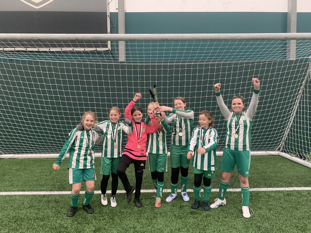 cheamparkfarm's tweet photo. 🏆CHAMPIONS🏆

Congratulations to the girls football team for winning this year’s @FulhamFCFound competition! 

They played some tough games but battled well as a team and topped the league! 

They will represent Fulham FC this summer at the @PLCommunities tournament https://t.co/7WEe9kyLei
