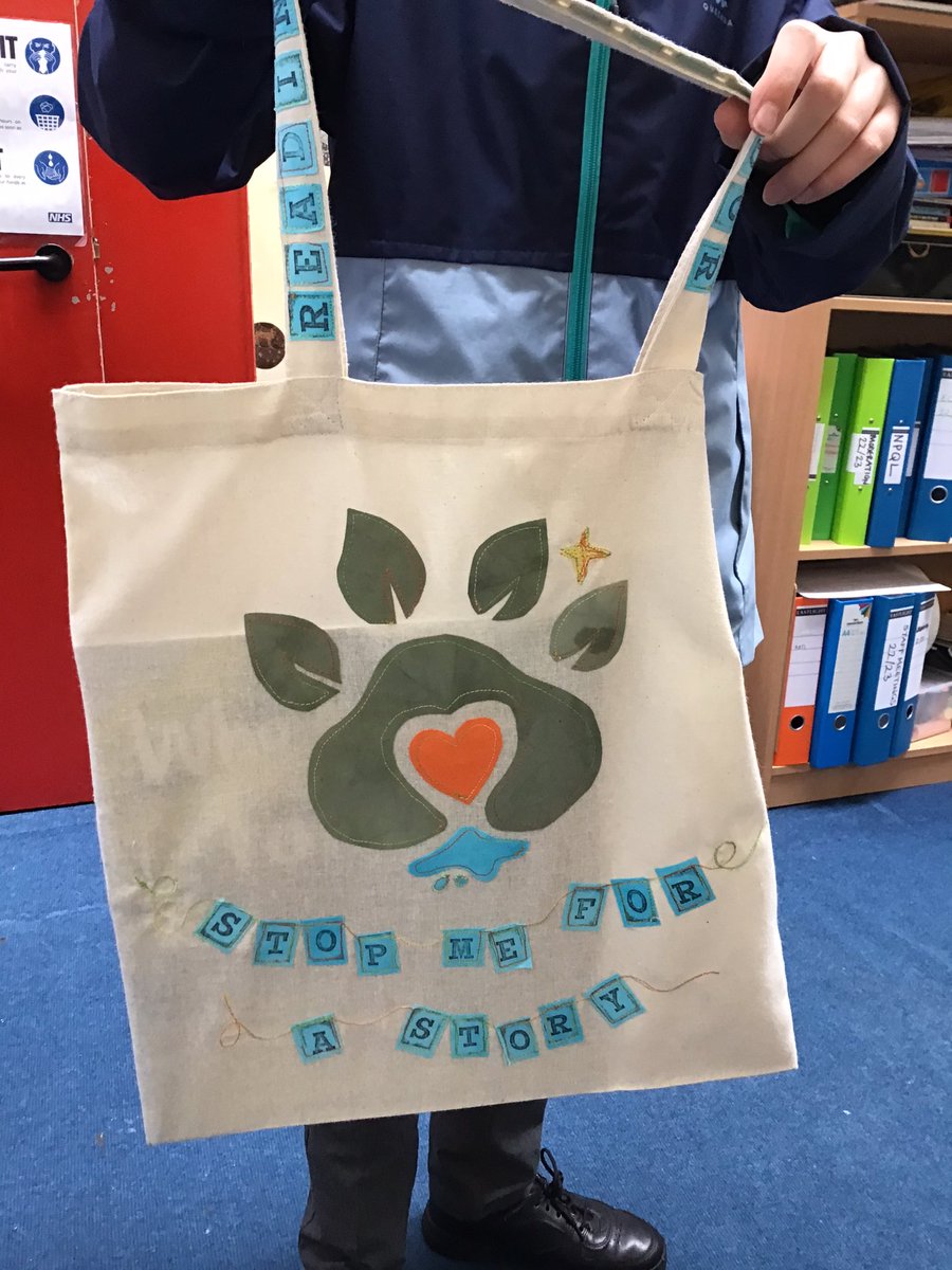 NorthleighCofE's tweet photo. Our reading ambassadors have loved sharing our new Stop me for a Story bags!!! #NPSReading #readingforpleasure https://t.co/edoqY9h6Zq