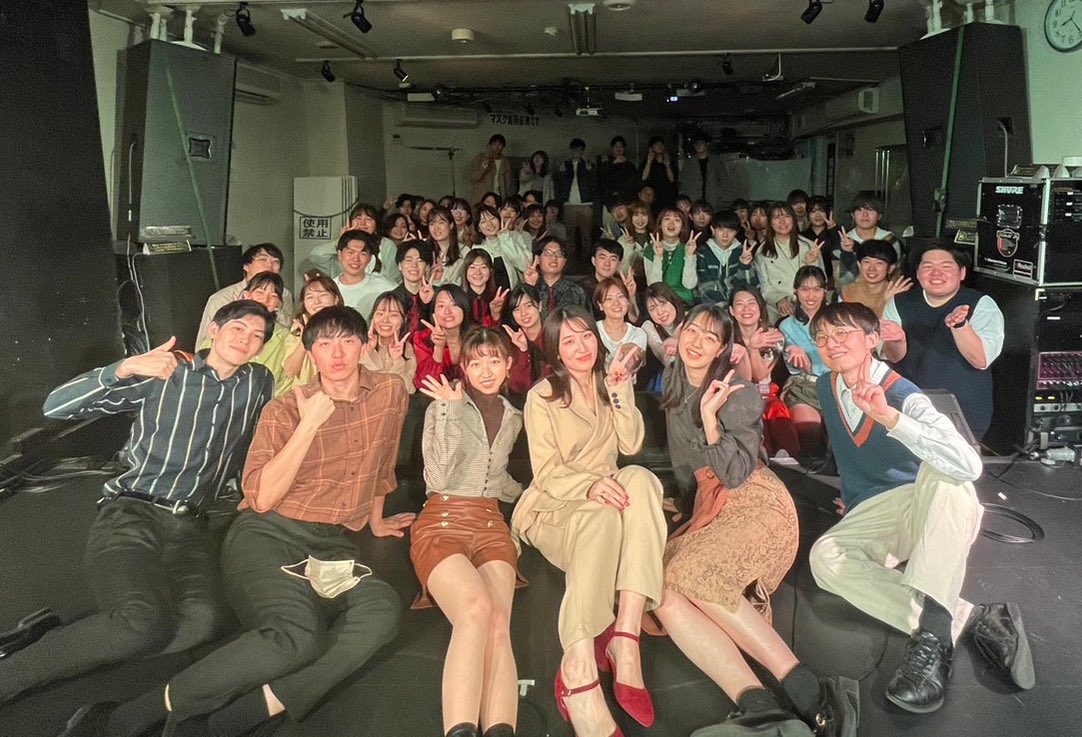 atmark_mam's tweet photo. 〖 D@wn 終演 〗

ラストライブ｢D@wn｣終演いたしました🌄
ご来場頂いた皆様、ありがとうございました。

最後の夜を皆様と過ごせて幸せでした。
またいつかの夜に、
皆様にお会い出来ますように⎯⎯⎯ https://t.co/6yVKASRXGV
