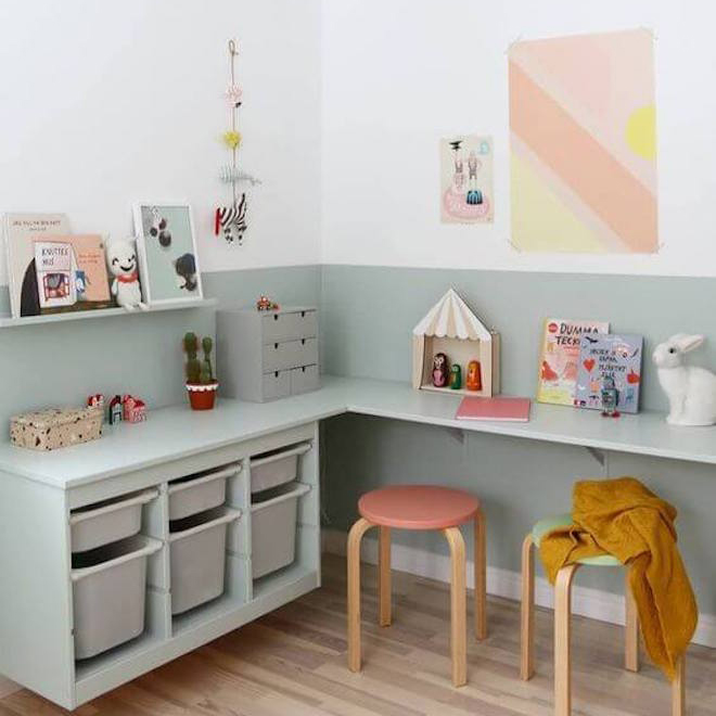 From smart storage solutions to an easy cabinet upgrade. Here are 35+ clever Ikea hacks everyone can benefit from knowing. oneminutehacks.com/trending/ikeah…