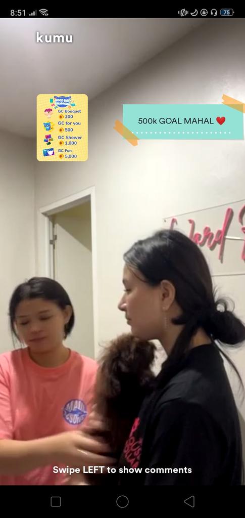 cutie_moshi's tweet photo. With my mom and dad again ❤️‍🔥🐶
@WardReinalyn @francchezka https://t.co/Ib56m6KtwY