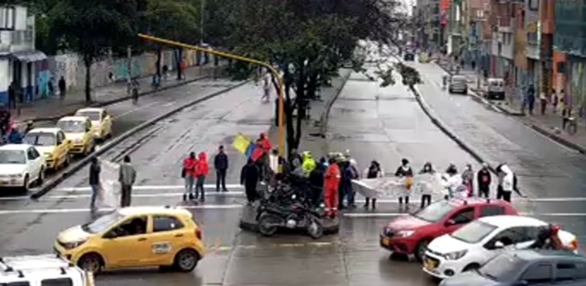 Bogotá Tránsito tweet media