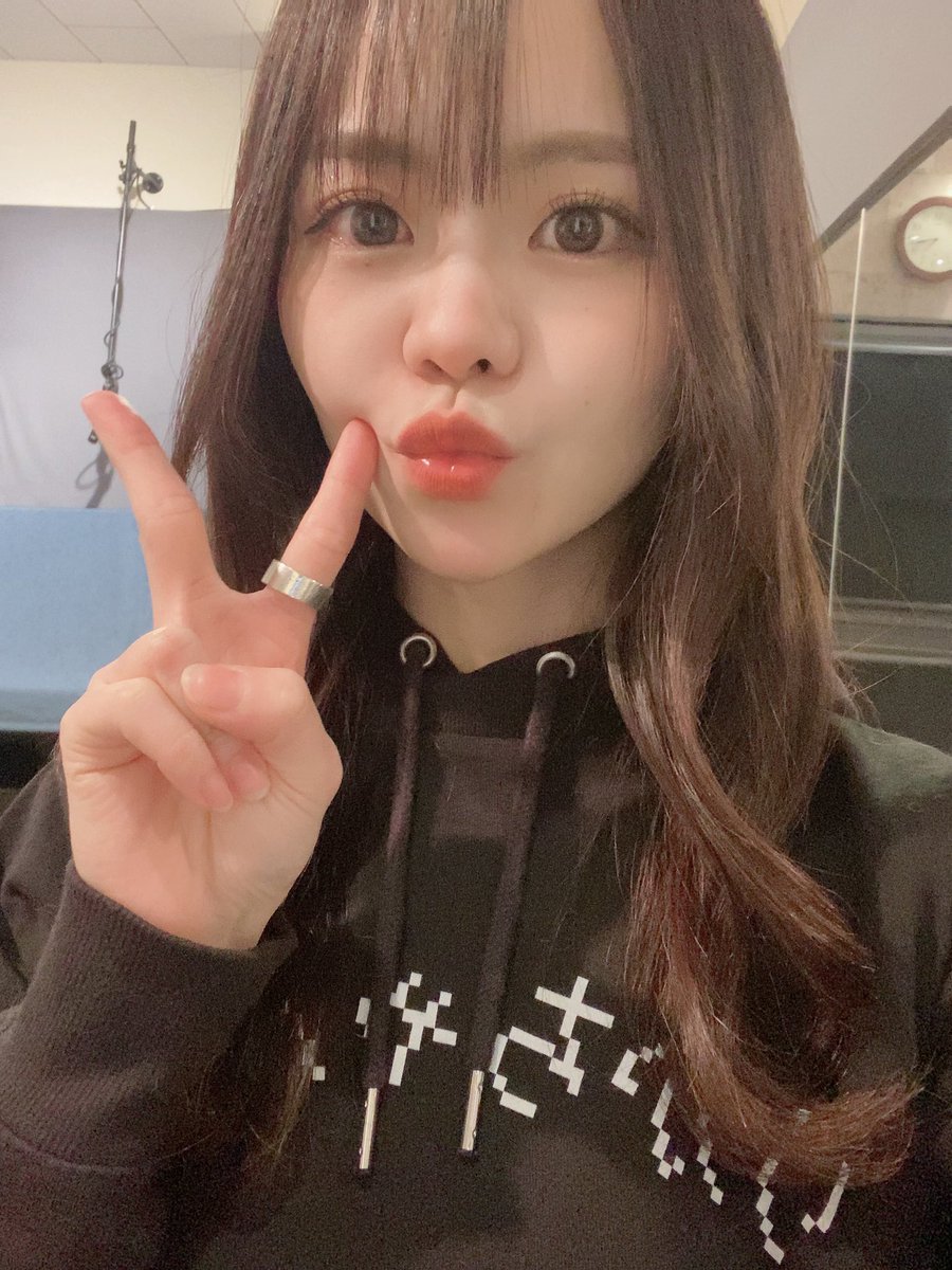 rikachannelll's tweet photo. YouTube生配信遊びに来てくれた方ありがとうご���いました！緊張したー！😂
という事で、初のカバーアルバムの発売が決定したど〜〜‼️
そこで収録楽曲について、いつも私のYouTubeを見てくれてる方々のお声を聞かせて頂きたいです‼️下記URLからご協力お願いします！🙇‍♂️↓↓
https://t.co/rasVF02BNA https://t.co/kz6OtL1VnG