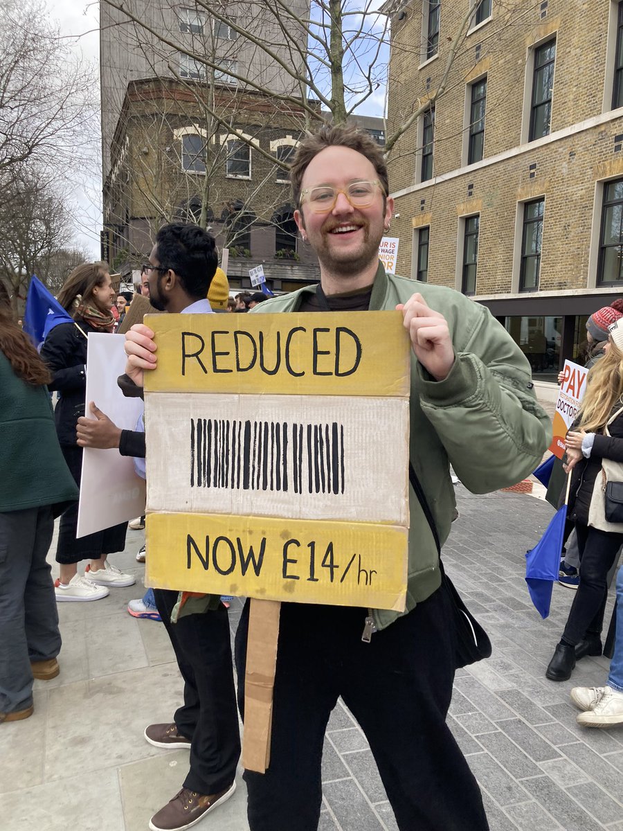 potatocanbecool's tweet photo. #JuniorDoctorsStrike #PayRestoration #FullPayRestoration #bma #DoctorsStrike #DoctorsVote #strike https://t.co/ojH16DZBKS