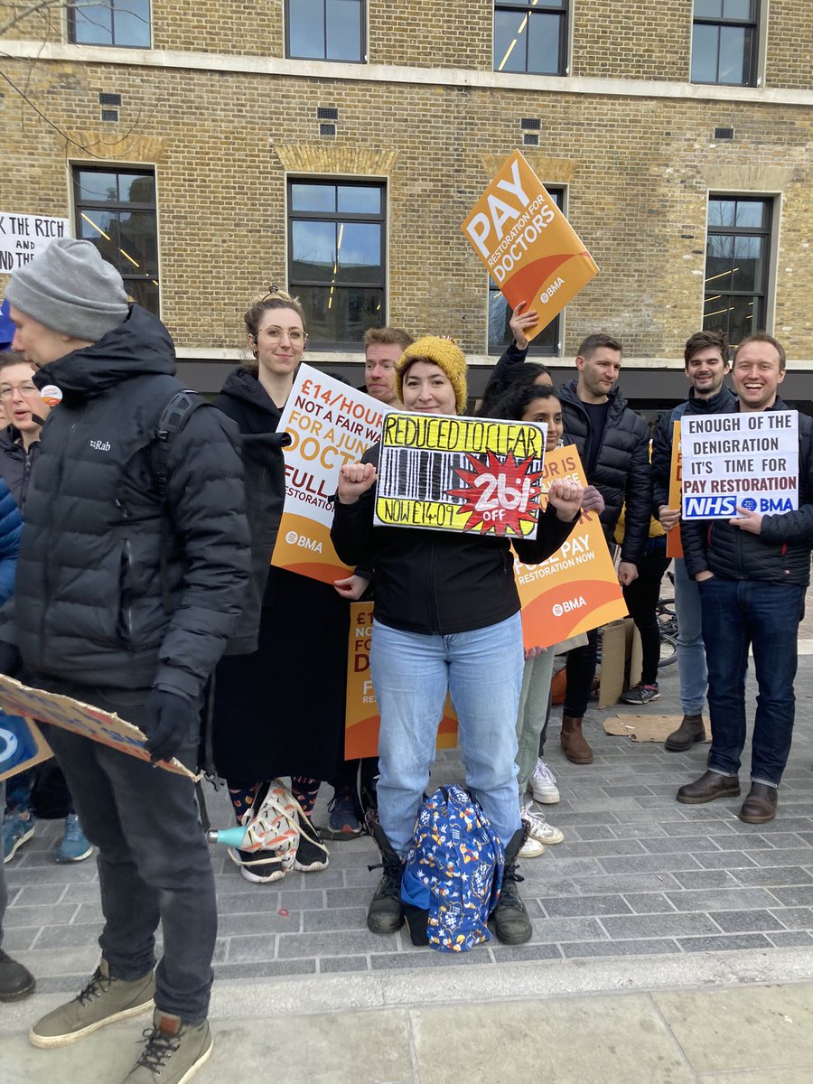 potatocanbecool's tweet photo. #JuniorDoctorsStrike #PayRestoration #FullPayRestoration #bma #DoctorsStrike #DoctorsVote #strike https://t.co/ojH16DZBKS