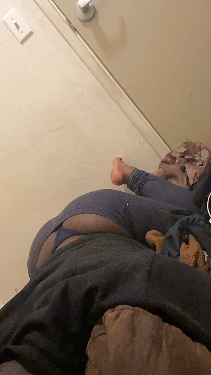 sexy2bishopkid's tweet photo. Haha If u comment why I posted this rn ill let u n the homies Choo choo and I'll feature u on both of accounts and send u $50 when the train comes https://t.co/iIuwcL4ISN