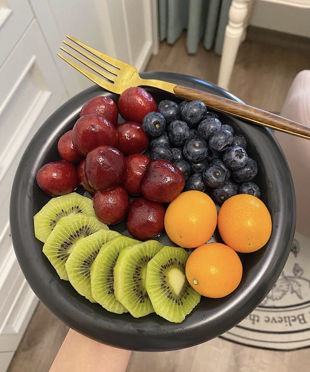 FlixEsento's tweet photo. Delicious fruit! https://t.co/dReLY6wrQ7