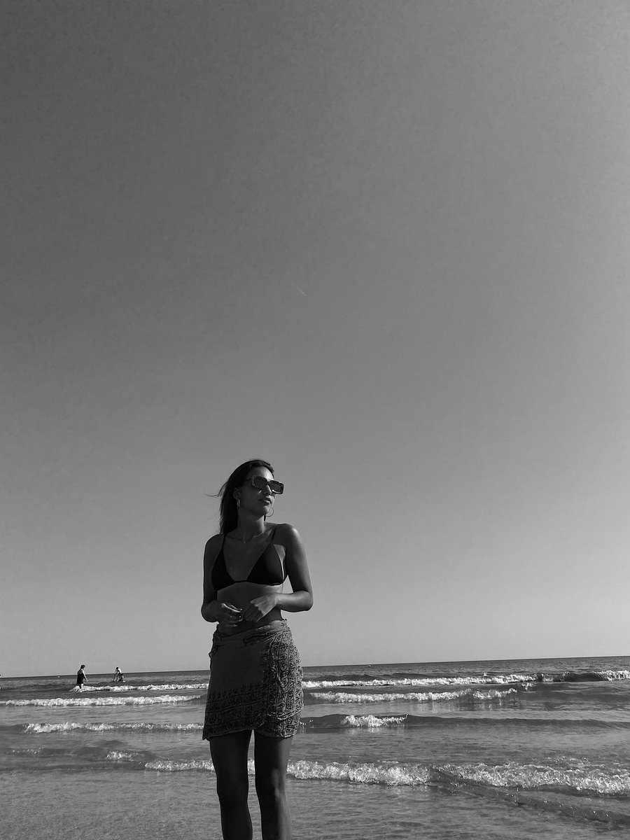 inmalsd's tweet photo. 🖤😎 https://t.co/ICpNqOj41B