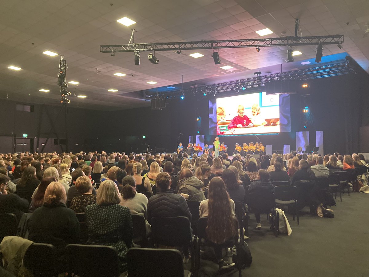 This is how you do a conference. <a href="/EnquireTrust/">The Enquire Learning Trust</a> kids banging out classics from the Stone Roses and Oasis during the lunch break!