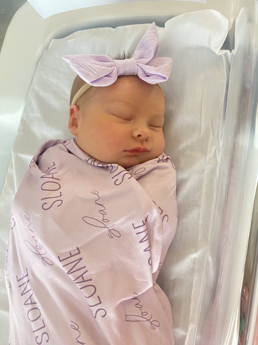 Kayla Courvell tweet media