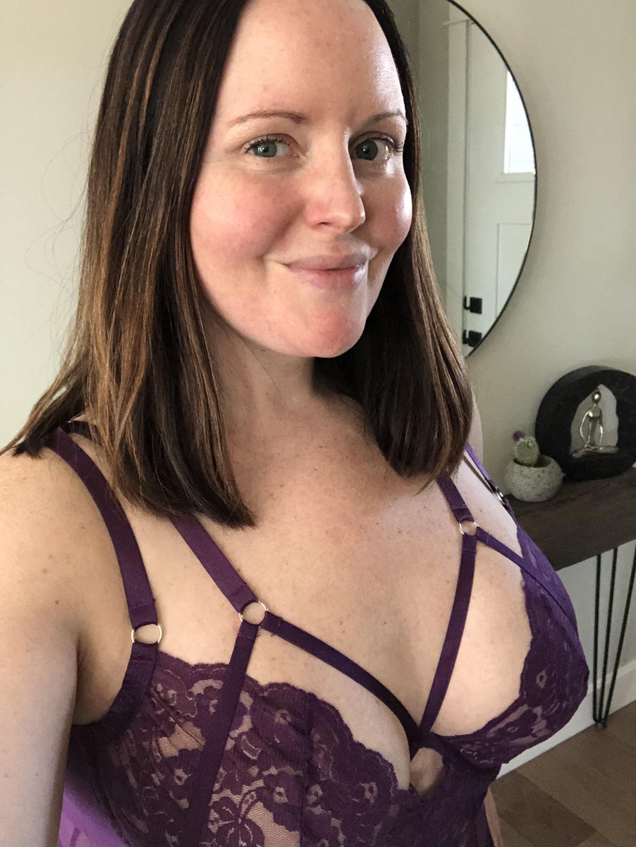 LewdWiki's tweet photo. Cute Horny Milf Collection. Hottest onlyfans milf leaks. https://t.co/YhvNTGQXb4