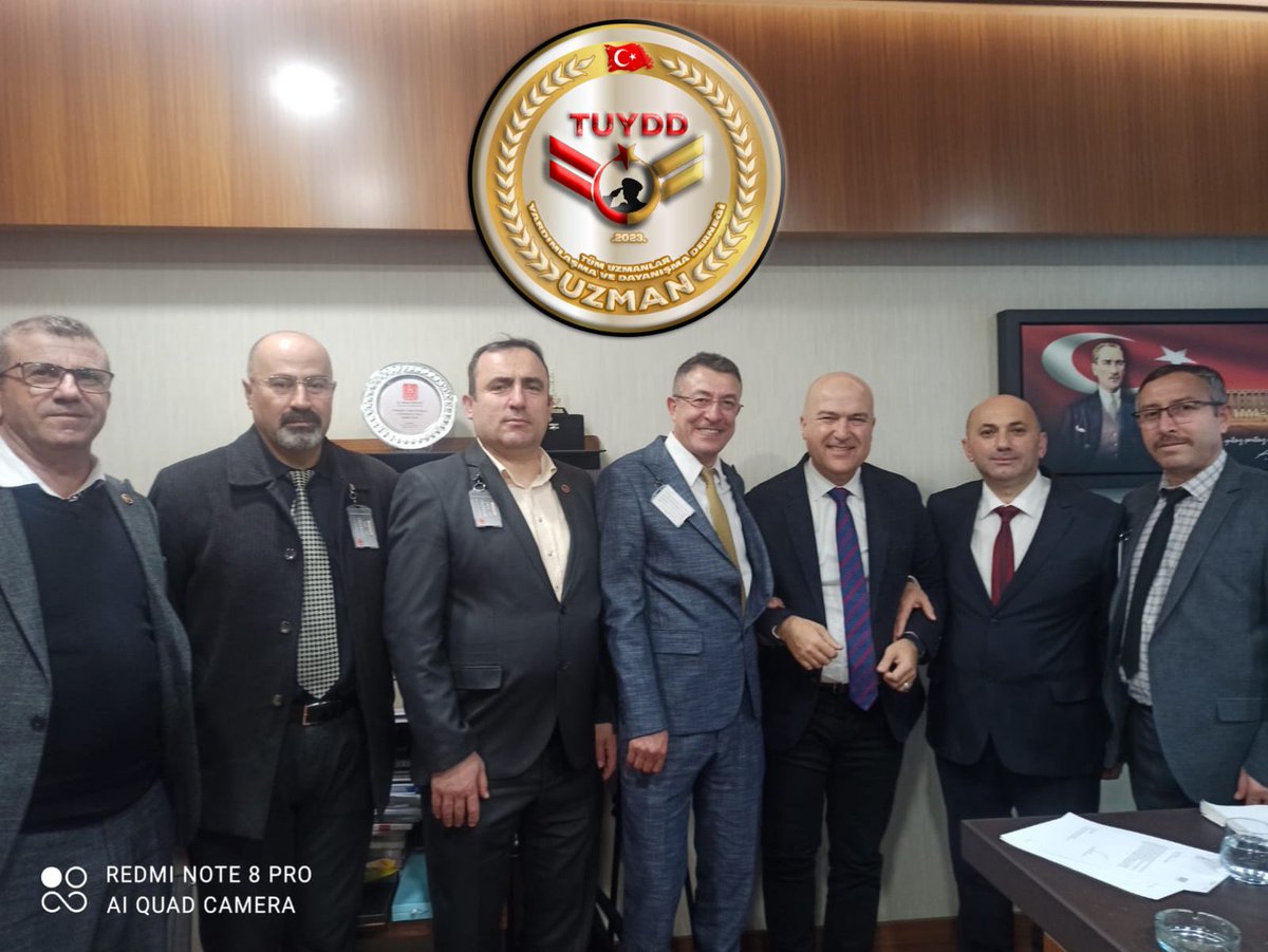 Cngzkeskn's tweet photo. Sayın Vekilim @CHPMuratBakan Allah sizden razı olsun. Kahramanların sesi oldunuz  Kahraman Uzman Çavuşlar Kadroya geçirilmesi Elzemdir.                   #UzmanÇavuşlarMilletinGönlünde

 #UzmanÇavuşlarTorbaYasaya https://t.co/xr7l3Dopgc