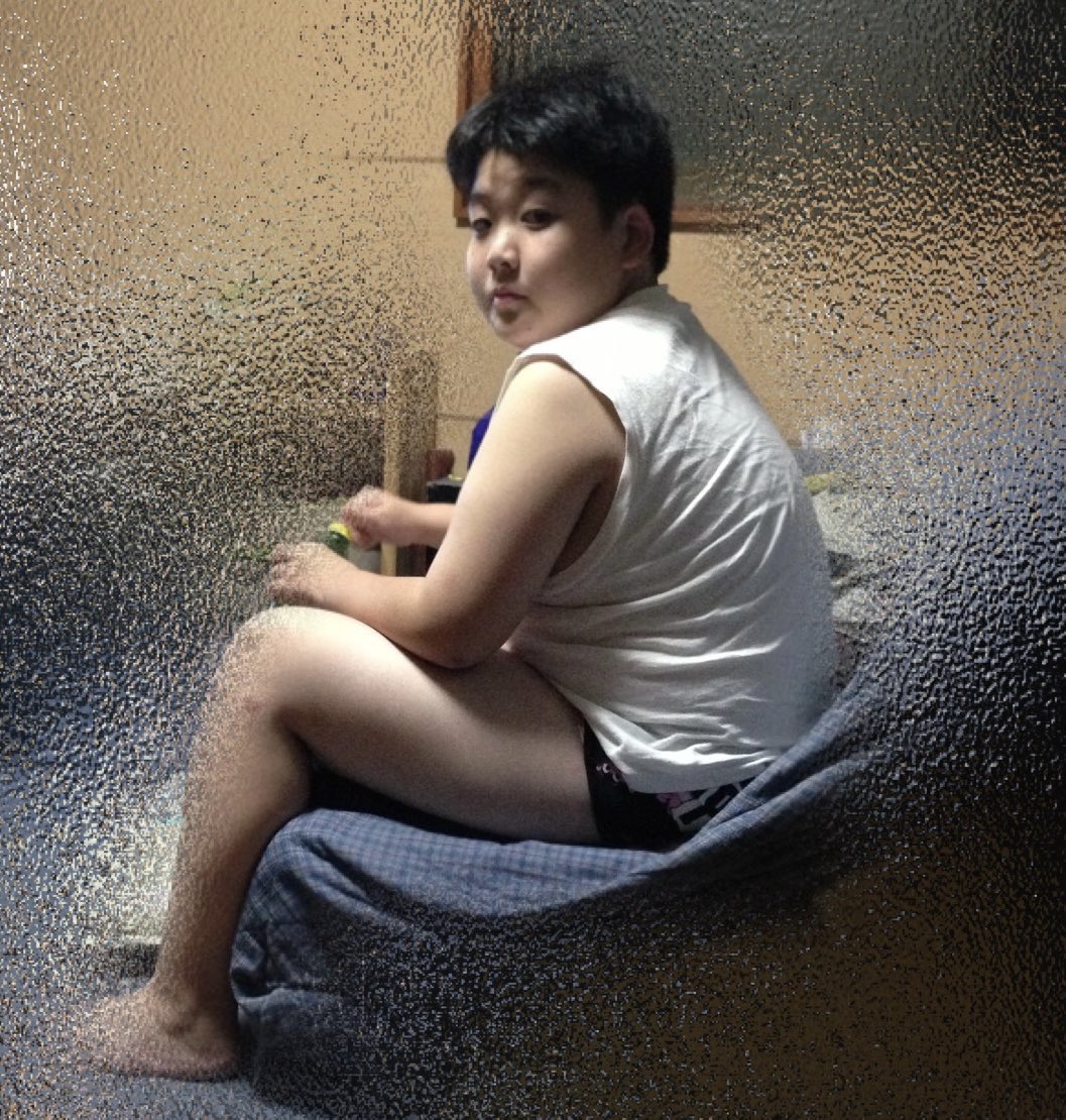 Tracyan_atuu's tweet photo. え?だれ笑
姉から昔の自分急に
送られてきたけどだれこれ? https://t.co/RZUApSatjK
