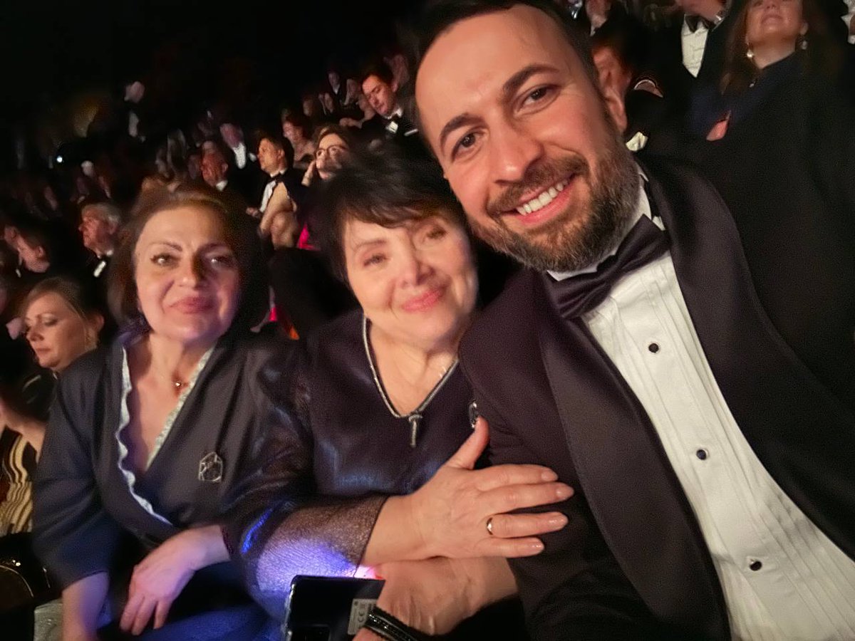 voices_org_ua's tweet photo. #VoicesOfChildren at the #Oscars
Unforgettable night! 🥰
#SaveUkraine #AHouseMadeOfSplinters https://t.co/T6lDbtJaGB