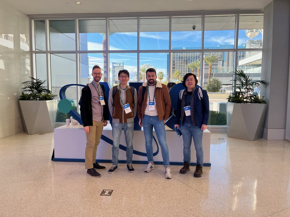 AlexisMoreau34's tweet photo. What a wonderful APS March Meeting 2023 #APSMarch2023,#APSMarch with @YanBiofilmLab members! I gave a talk about Phase separation during V. cholerae biofilm formation, received fantastic feedbacks and came back with lots of ideas for the next steps. https://t.co/yfaU59SGDL