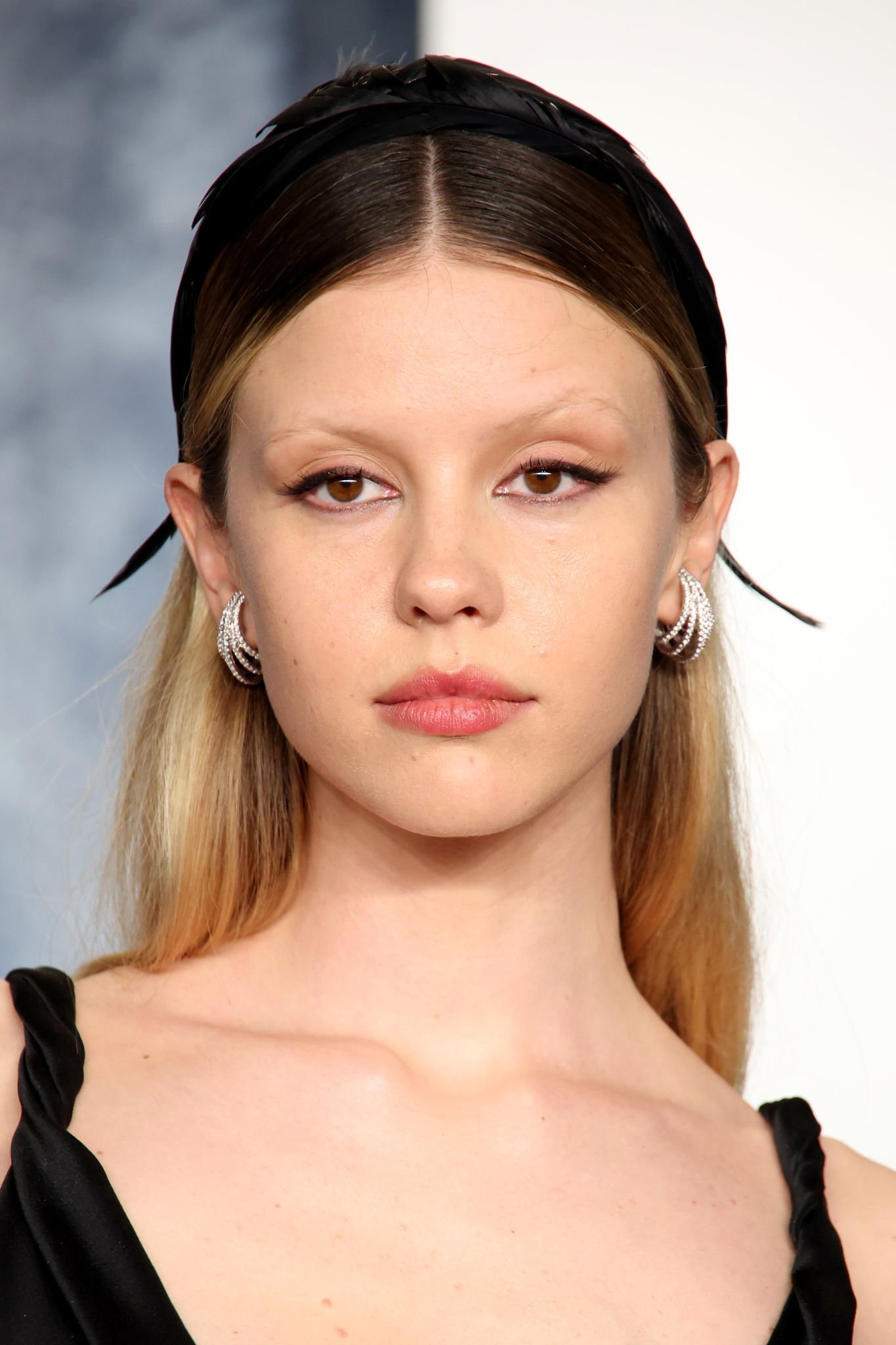 mia goth pics on X: "face card never declines my god  https://t.co/ILgNt7tg4e" / X