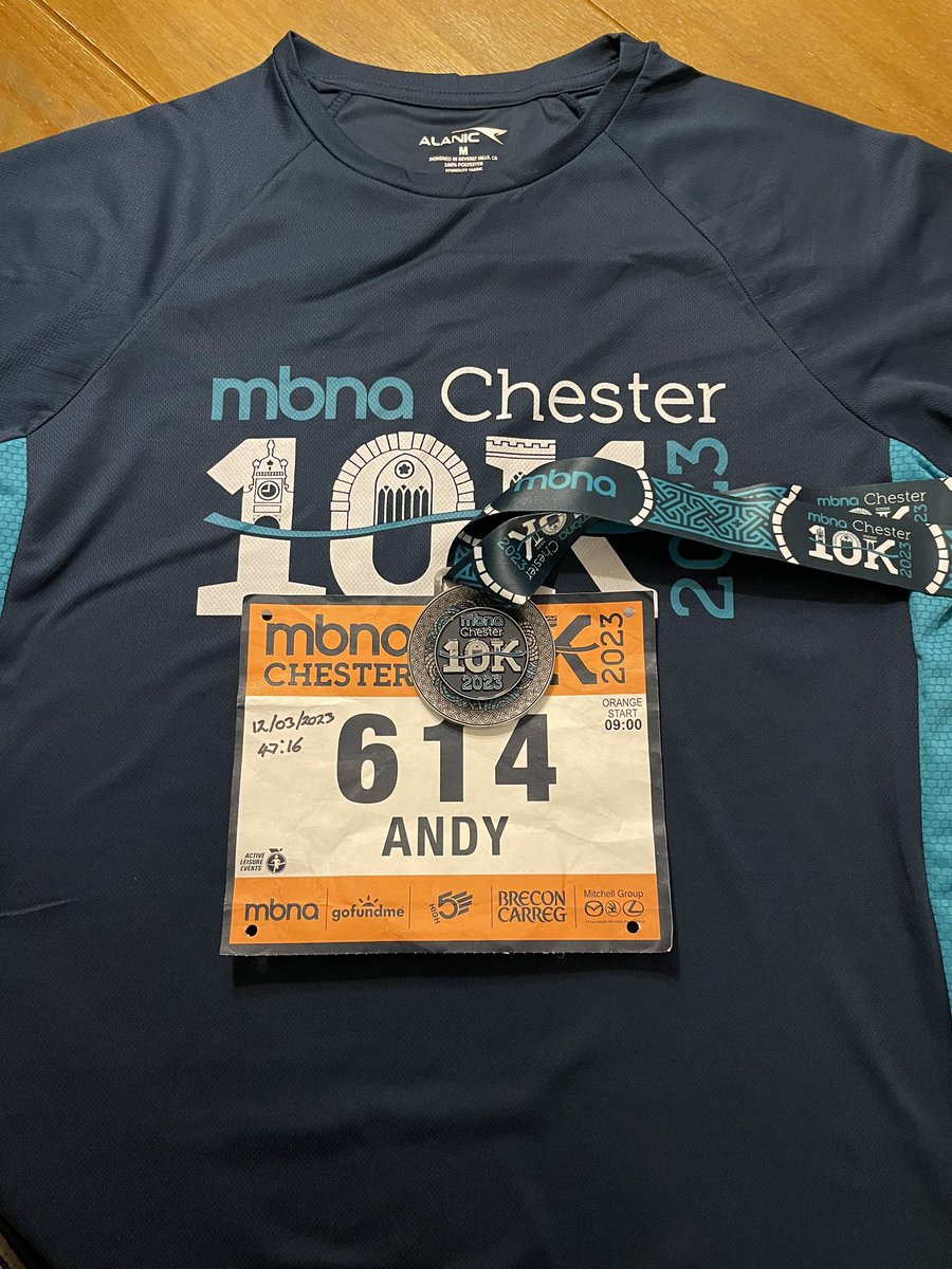 #MedalMonday <a href="/chestermarathon/">Chester Marathon, Half and 10K</a> a course PB of 47:16 🎉