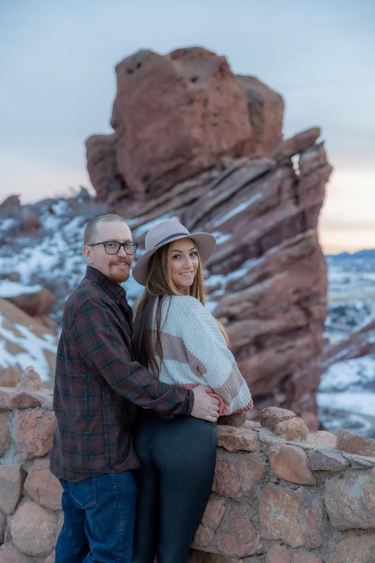 We’re so in Love with Love!  See more at frisspe.com/post/celebrati…

#EngagementPhotos #RedRocks #RedRocksColorado #ColoradoPhotography #ColoradoEngagementPhotography #ColoradoWeddingPhotography  #DenverWeddingPhotography
#EngagementPhotography #PhotoLove #LovePhotography #Friss