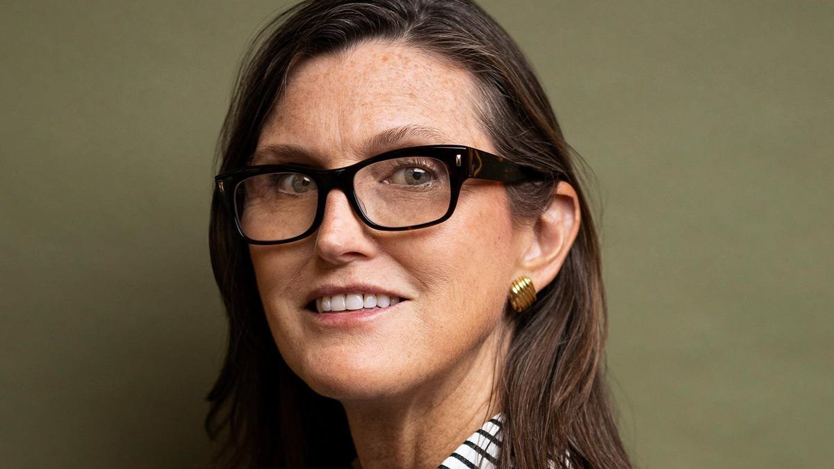 BitcoinArchive's tweet image. CATHIE WOOD: We are NOT surprised #Bitcoin appreciated as US bank stocks imploded‼️

Me too...🤝