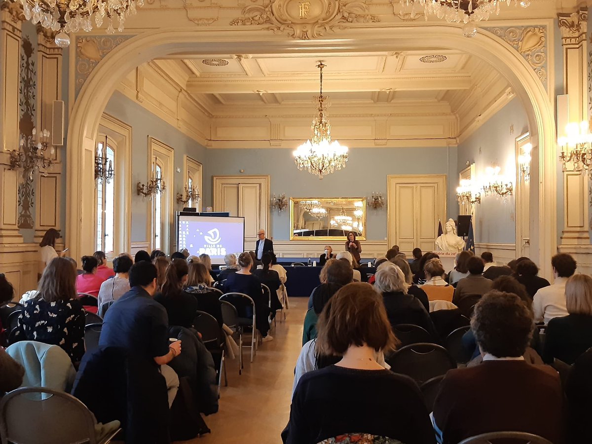 Aux côtés d'<a href="/EricPliez/">Eric Pliez</a> et <a href="/hamidou_samak/">Hamidou Samaké</a> et avec nos partenaires associatifs pour ouvrir la conf. organisée par l'EPS20 sur la lutte contre l'isolement des séniors : priorité du schéma 22-26, Mairies centrale et d'arrondissement travaillent ensemble pour favoriser le lien social!