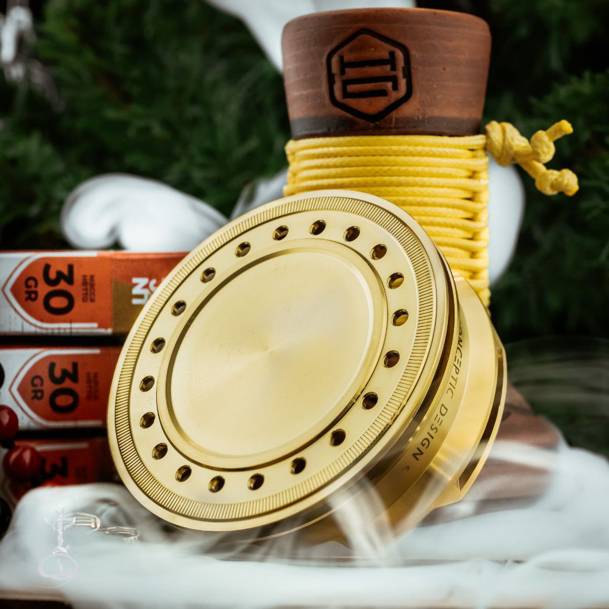 concepticdesign's tweet photo. Conceptic HMD Gold #concepticdesign https://t.co/f3NdLAyPxg