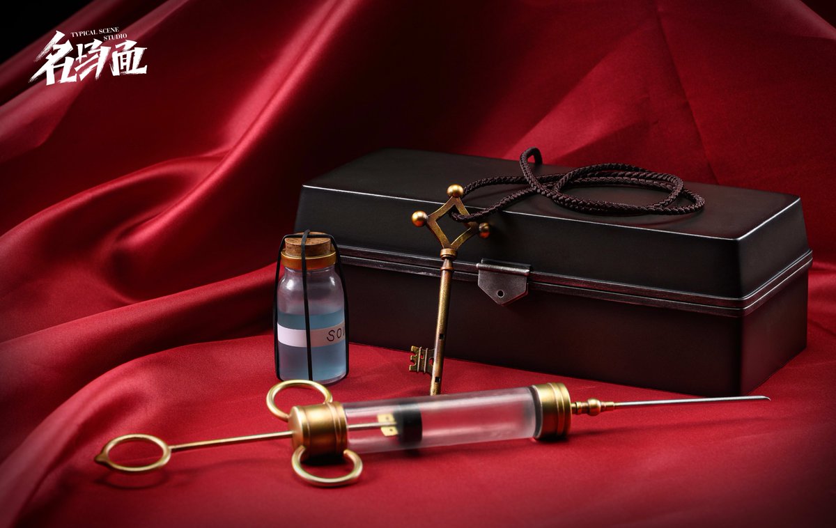 Typical_Scene's tweet image. Full scale(1:1)Injector Box for turn into a giant：you will get it as a gift as long as you had preordered our previous statue Watching sea Eren.  Or you can get it with our future statues at a very good price.