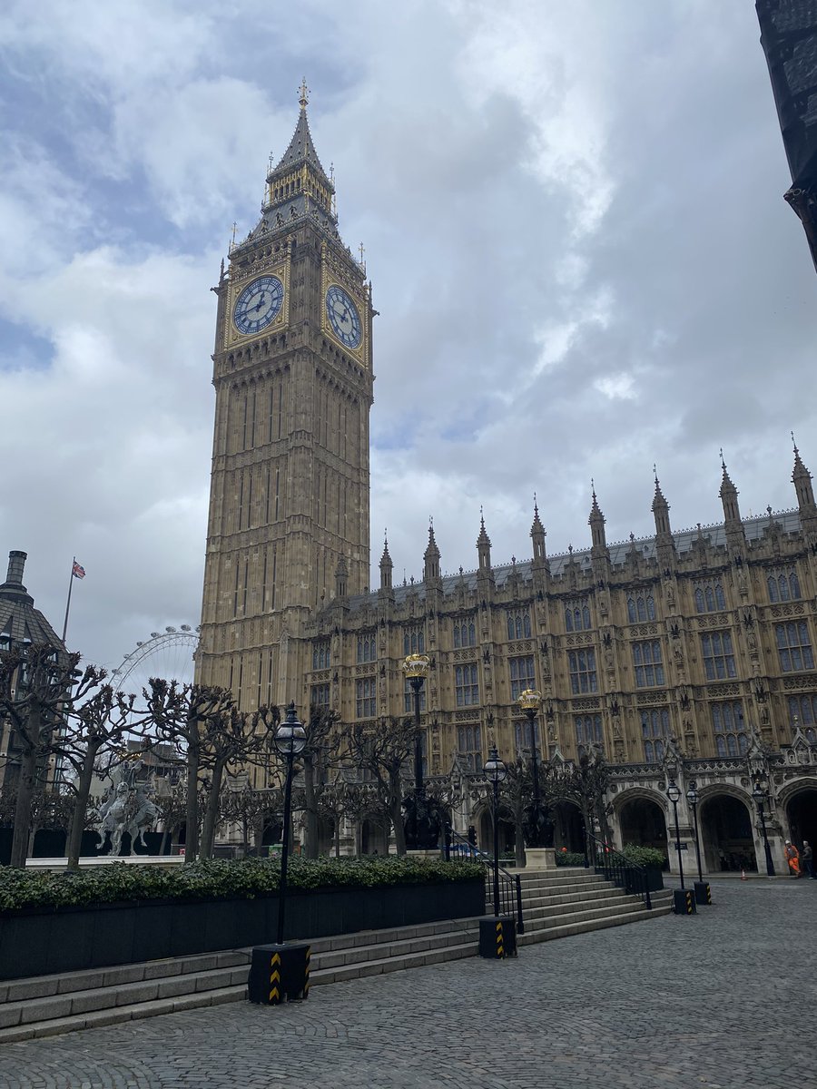 We’re at the Houses of Parliament today to raise awareness of #FightFatigue for #WorldSleepDay among MPs and fellow medical organisations
 
Find out more about the Fatigue campaign 👉🏻
anaesthetists.org/Fatigue