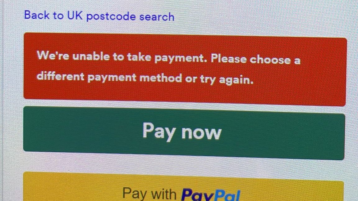halll012's tweet photo. @thetrainline I've been trying to book a return journey for this weekend all morning and everytime I go to pay, this error message comes up...
I've tried Apple Pay, 2 different cards and paypal?! HELP ME PLEASE! https://t.co/jiwPo3lmly