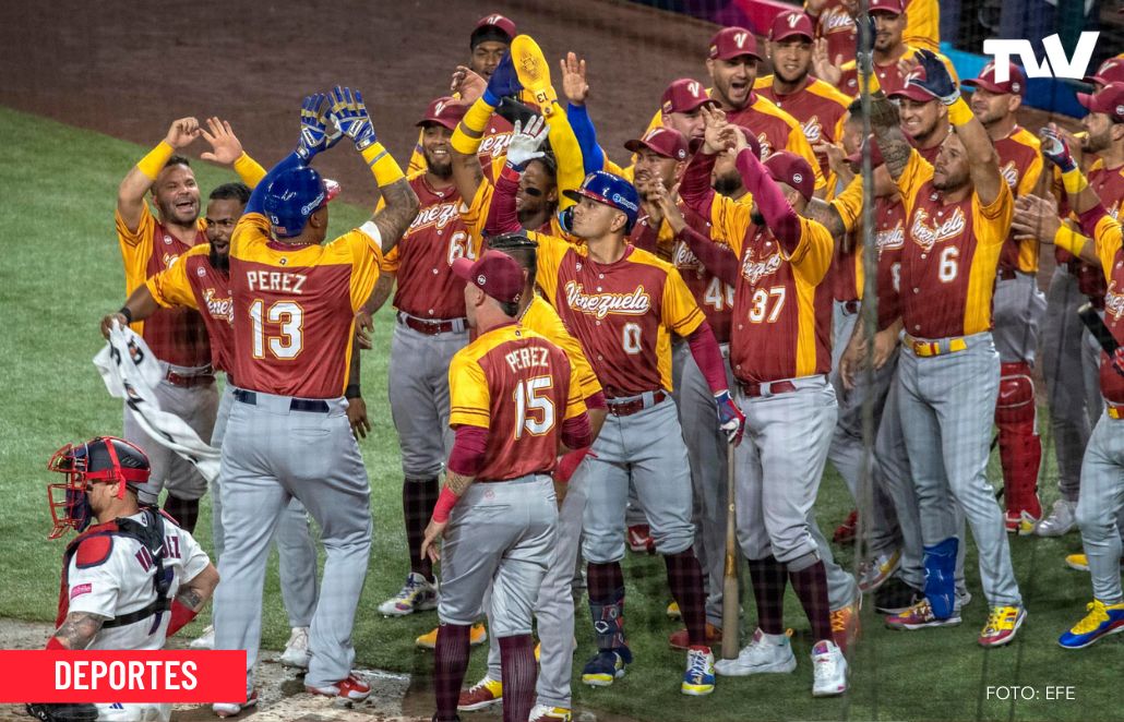 Venezuela logró su segunda victoria en el Clásico Mundial de Béisbol, al derrotar a Panamá 9 carreras por 6. De esta forma, la Vinotinto del béisbol es líder del grupo D. #TVVNoticias #Deportes