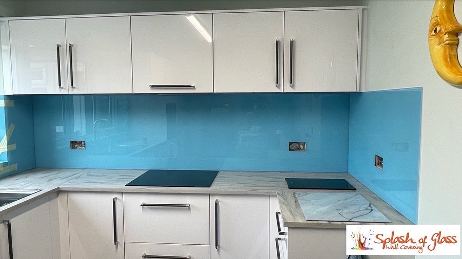 officialASOG's tweet image. Make your kitchen area POP 💥by adding a splash of colour to your space with a Splash of Glass today! This azur blue rainbow sparkle splashback finishes this kitchen perfectly! 👌🏼

Contact us today for a free quotation! ✨