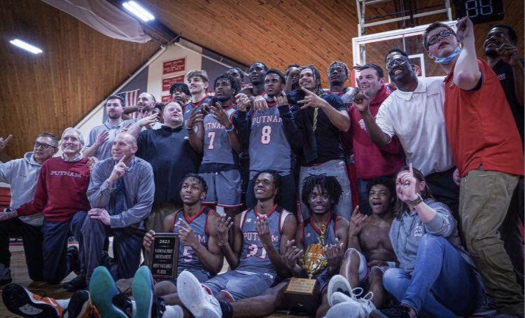 .<a href="/PSAhoops/">Putnam Science MBB</a> Wins 2023 #NPC

newenglandrecruitingreport.com/in-the-news/pu…