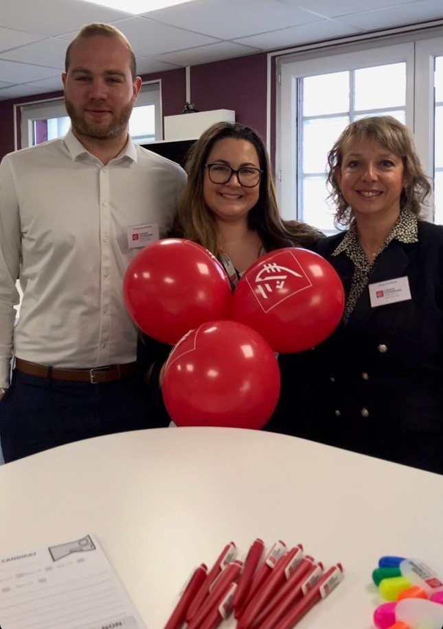 Vous avez également pu nous rencontrer aux journée portes ouvertes de l’<a href="/Iscae_Nice/">Iscae Education</a> Education à Nice, notamment durant un job dating ✨

#VousEtreUtile