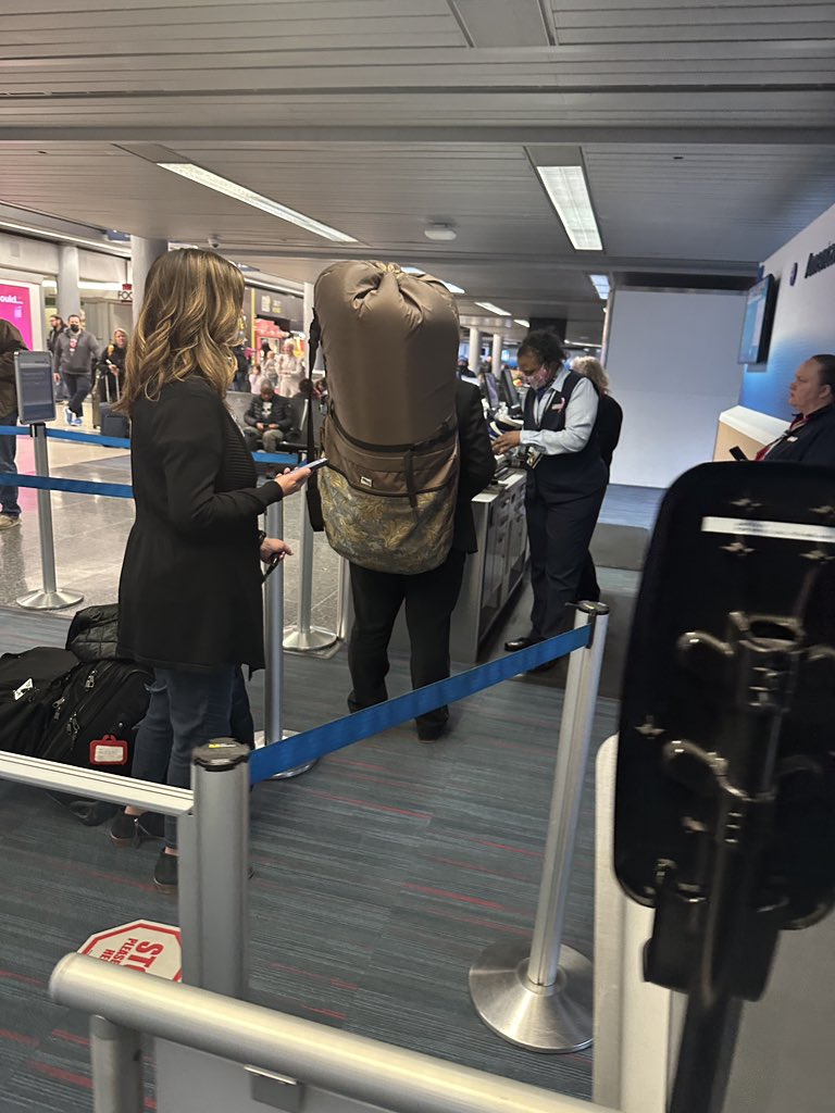 One small carryon bag. #american #flying <a href="/PassengerShame/">Passenger Shaming</a>