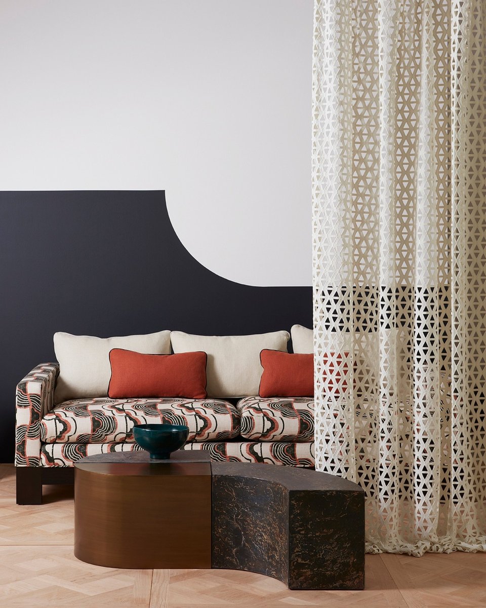 We love this 70's inspired linen twill by <a href="/nobilis_paris/">Nobilis_Paris</a> the intricate wave-like pattern with a hint of burnt orange creates a striking focal point in this room. The bold blue backdrop really makes this sofa pop!

📸 <a href="/nobilis_paris/">Nobilis_Paris</a>

#nobilis #fabriclovers #curtain #upholste