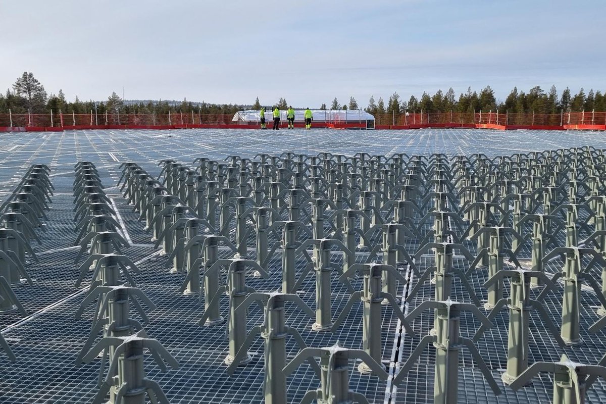 EISCATofficial's tweet image. #EISCAT3D status update: we are creating a forrest of antennas.
The installation of the antenna elements has started.