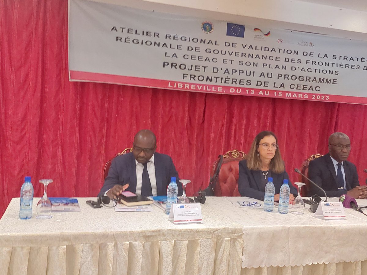 pais_rosario's tweet photo. #PARCIC
À l'occasion de la validation de la #stratégie et du plan d'action de #gouvernance des #frontières de la @CEEAC_ECCAS. https://t.co/0SLTgvLnCw