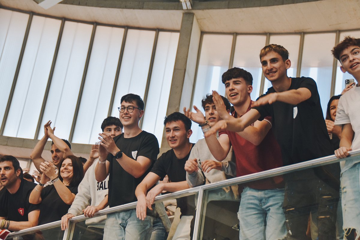 A la nostra pàgina de Facebook trobareu un recull de fotografies del #TorneigXDT d'aquest cap de setmana! 

facebook.com/media/set/?van…