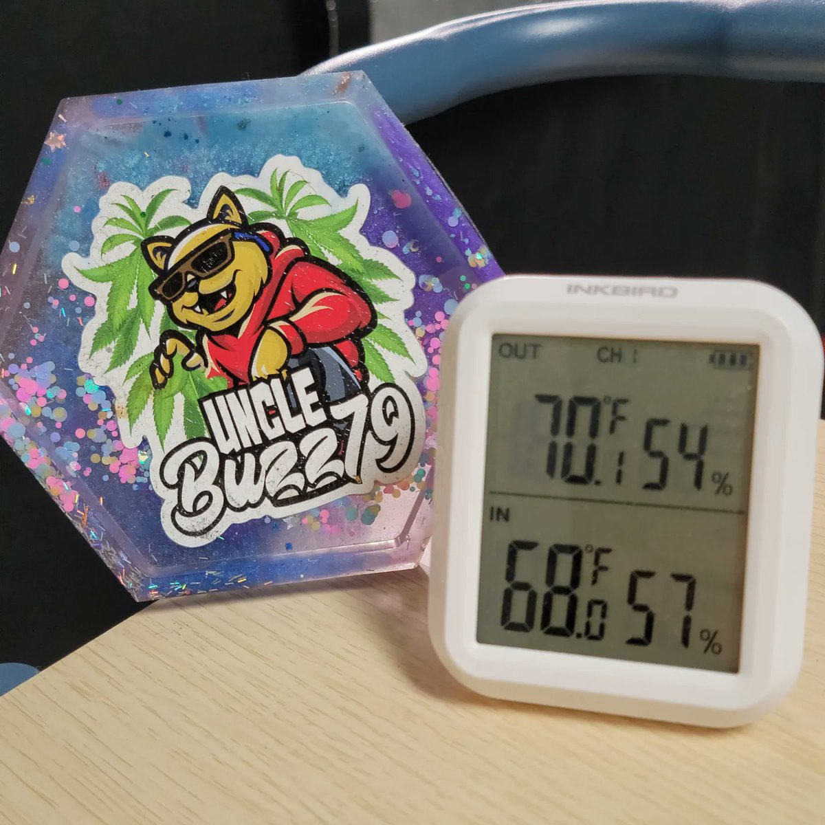 unclebuzz_79's tweet photo. INKBIRD Giveaway for 1 WiFi Thermometer Hygrometer 3 Pack!
One winner picked for the US.

Go find me on Insta and follow directions on post for entry. RT for an extra entry! ✌️ https://t.co/p1hO8h6qkG