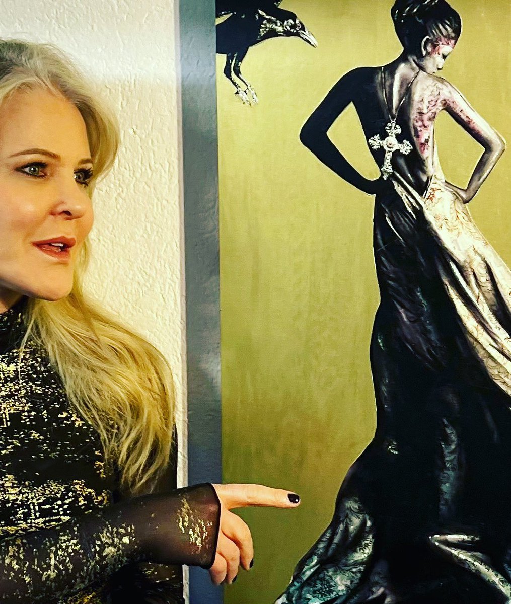 Artists are notoriously bad at showing themselves, so I am presenting myself again. 
I’m a fine artist, writer, illustrator, born in Cape Town, but lived/studied in several countries, before settling in Geneva. My background is in Graphic Design and Art Psychotherapy
#Hello