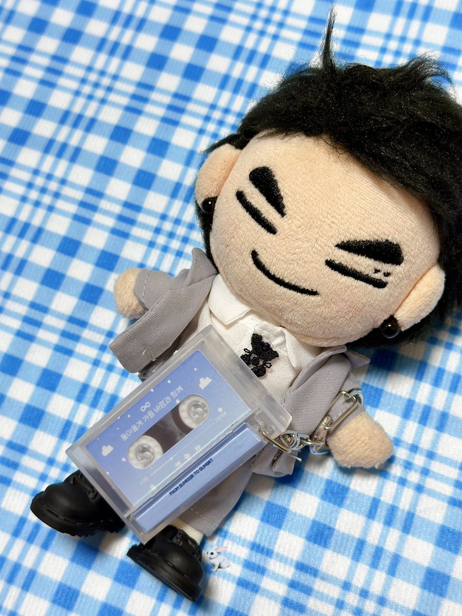 바니 tweet media
