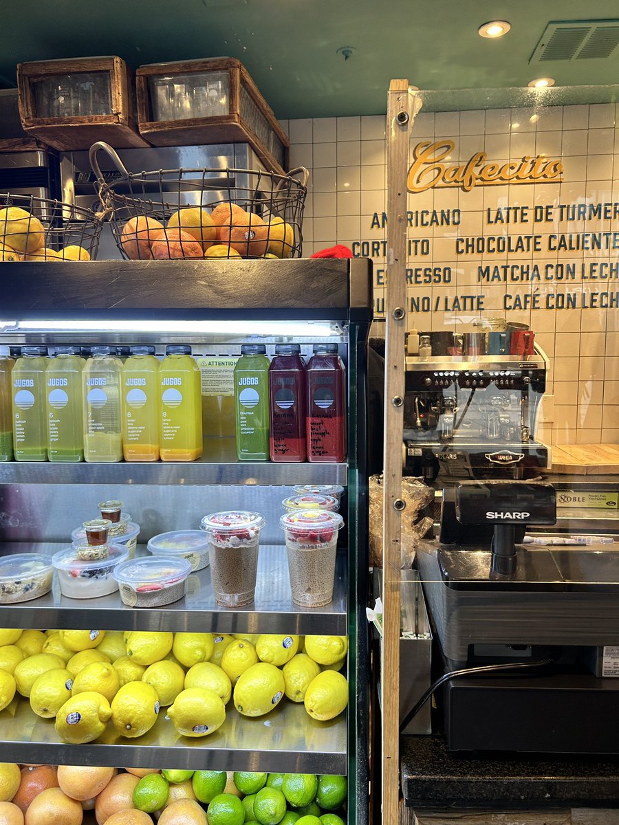 Chloe Ryan tweet media