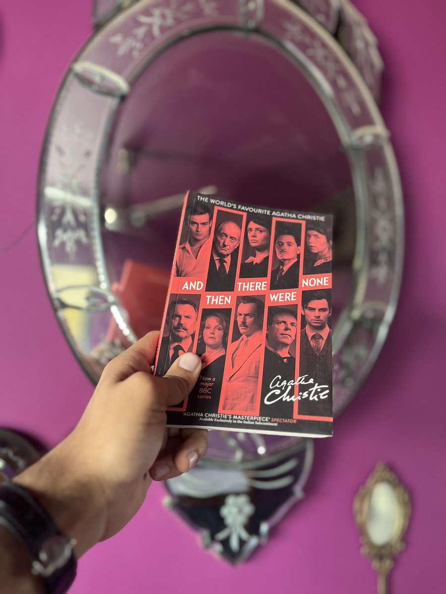 akhil_nanda's tweet photo. Beating  the Monday blues 
with #Andthentherewerenone by #AgathaChristie and it’s one of the best by her. The suspense, keeps you glued. #Kaffeécino #pagesfromydiary @HarperCollinsIN https://t.co/zdWDyU5icp