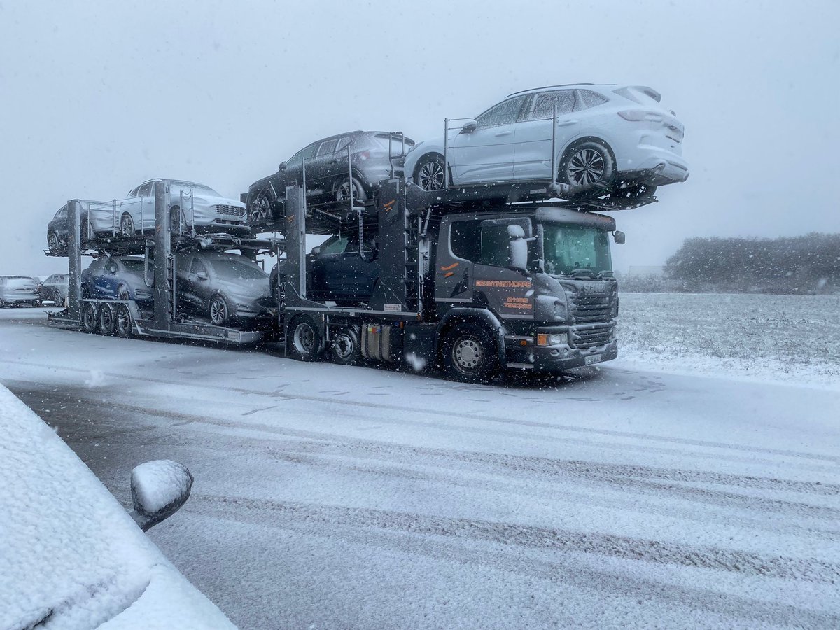 Our focus is on delivering our clients' vehicles to their destination safely and securely, sunshine, rain, or snow. As you can see, from these great photos from last week’s snowy weather.
 
Learn more about our #VehicleDelivery services at: bit.ly/3EtIc8l

#CarTransport