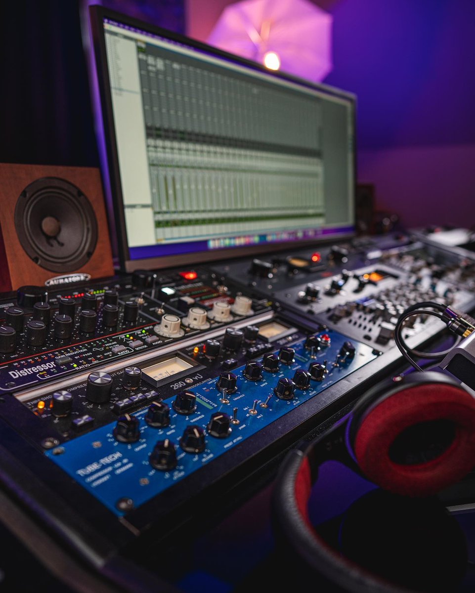 EmpiricalLabs's tweet photo. What DAW do you use, and why did you choose it?

📷 Colt Capperrune (@coltcapperrune) https://t.co/Uzt7IuvqdW