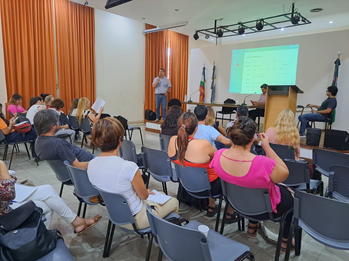 Subsecretaría Adm. Técnica y Legal Salud BAP tweet media