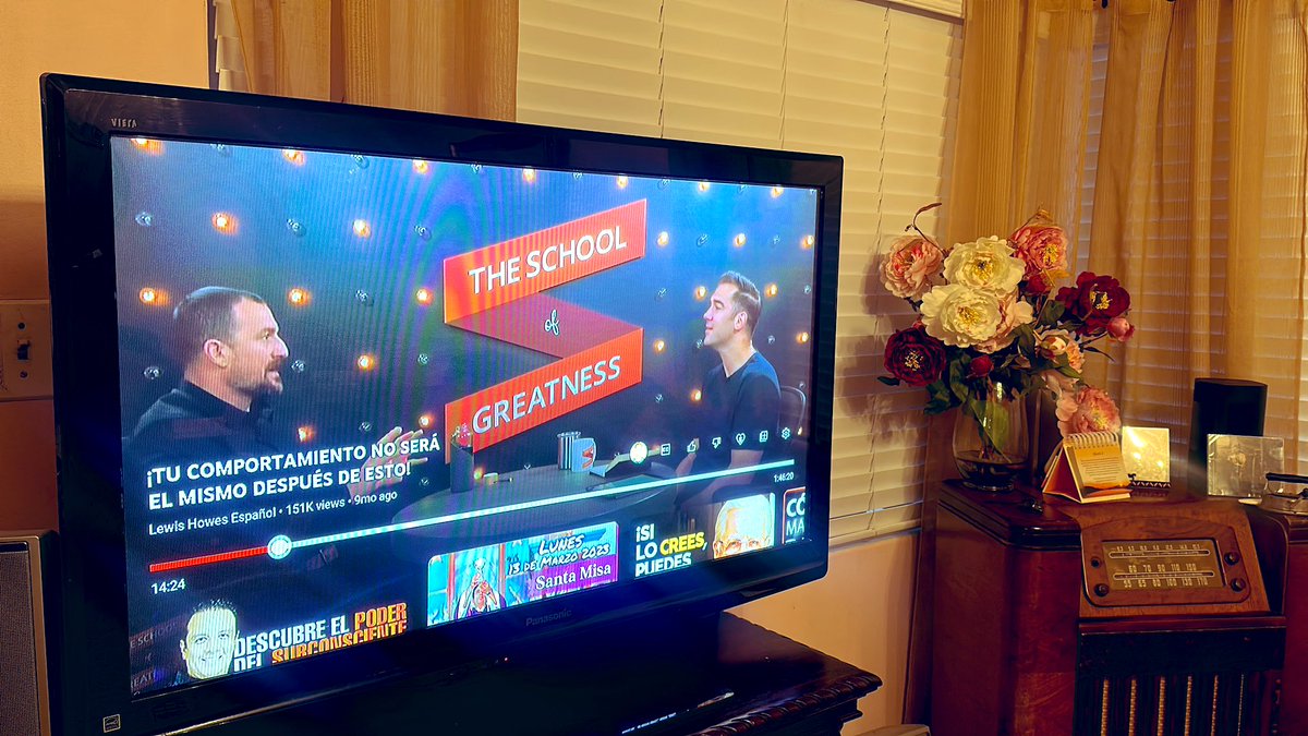 My parents are at an age where the walk, they eat, watch a hr of #ElPadreArturo on @YouTube buy a scratcher. Watch Nature Shows, do #CrosswordPuzzles, Cook, Nap Watch @ExatlonMx at night & now I got them hooked on @LewisHowes #Español