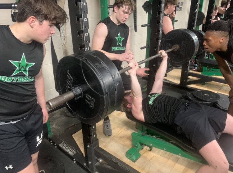 winfieldhsfb's tweet photo. Just another Monday!🦾🐺🏈 https://t.co/jlegClFk9L