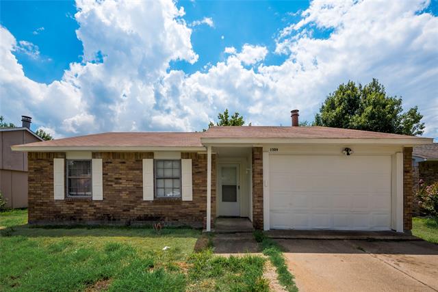 t4home's tweet photo. If you've been holding out for the perfect home, look no further. #homesweethome #newhome  https://t.co/4mSQujpE3z https://t.co/kySf8K9aSl