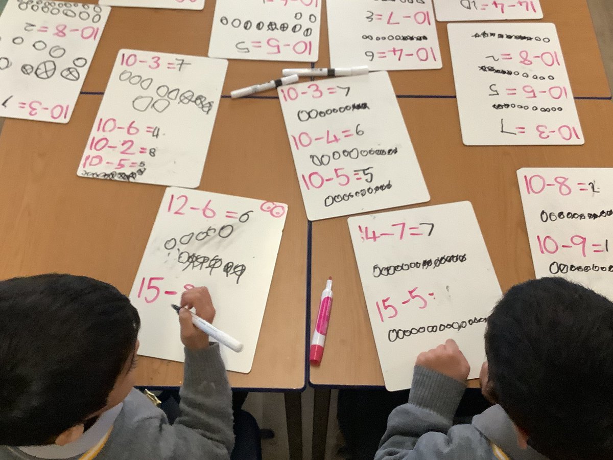 WCPS_Reception's tweet image. ⭐️Monday Maths⭐️

We solved so many problems today that we ran out of whiteboards 🤣

#wimbledoncommonprepschool #eyfs #eyfsideas #eyfsteachersofinstagram #iaps